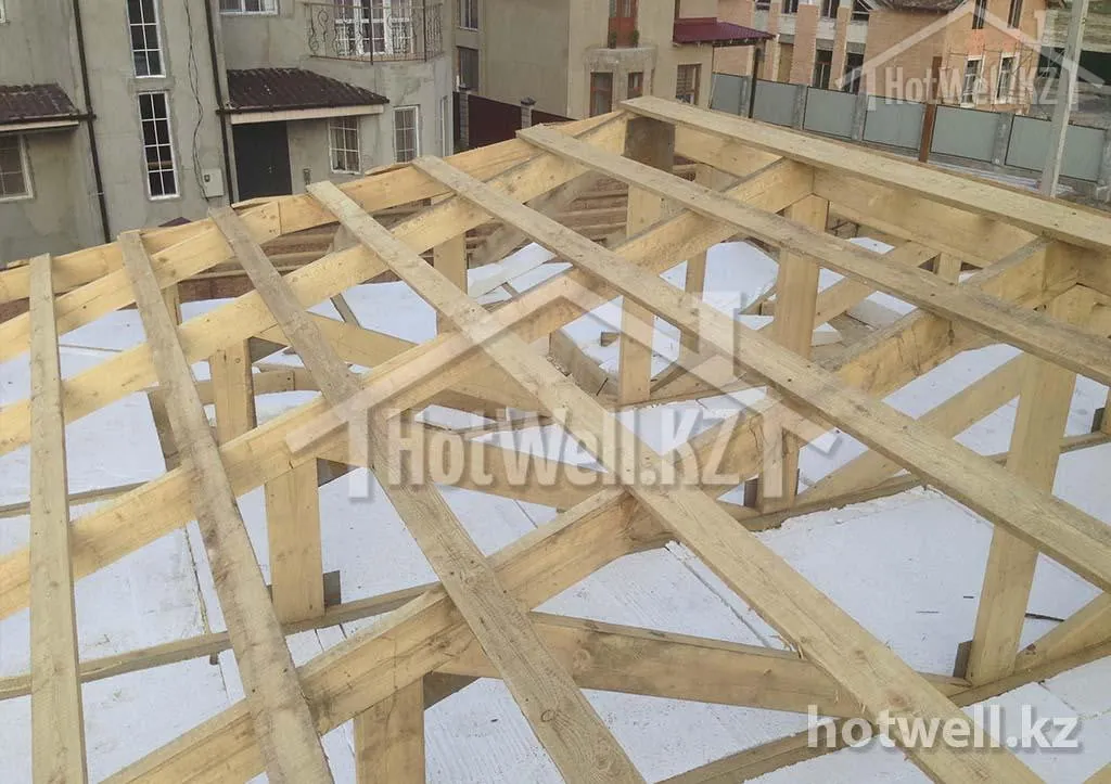 Обрешётка крыши дома «Б-67» поверх утеплителя из пенополистирола